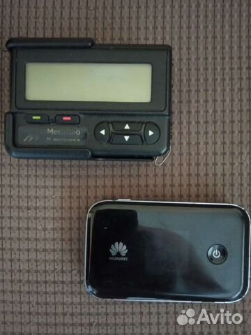 Продам пейджер Motorola и WiFi роутер Huawei