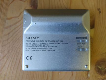 Минидисковый плеер sony walkman MZ-R70