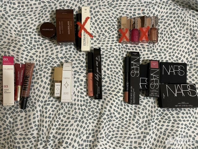 Наборы косметики Fenty, Nars, Hourglass