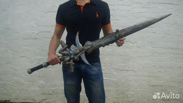 Фростморн Артас меч кинжал