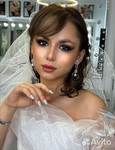 Визажист - стилист, бровист