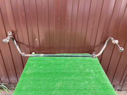 Стабилизатор передний Octavia A4