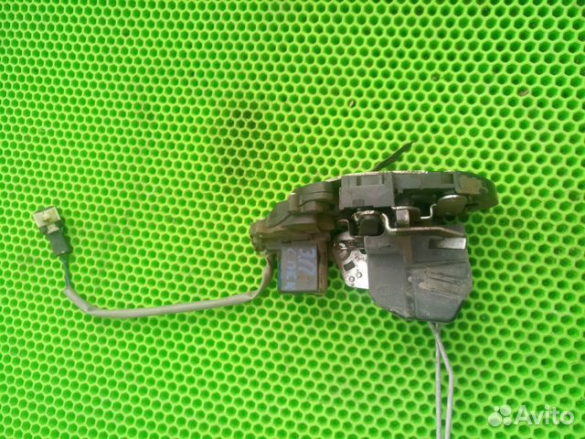 Замок двери задний правый Kia Spectra Киа Спектра