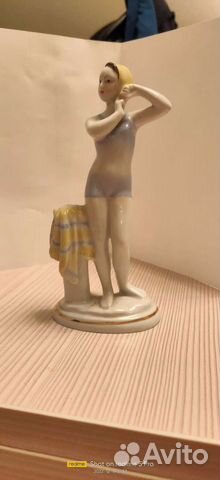 Статуэтка пловчиха(купальщица)