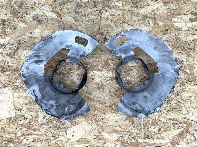 Пыльник тормозного диска bmw e39