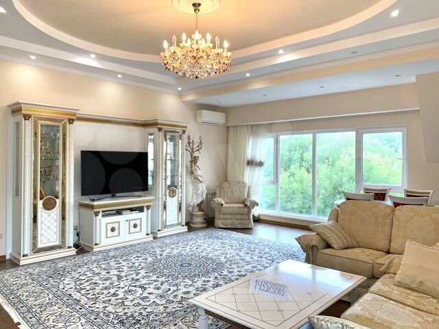 3-к. квартира, 113 м², 4/5 эт.