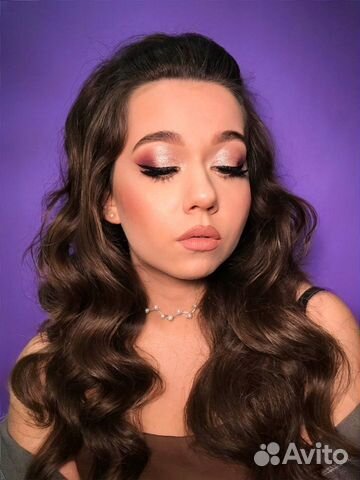 Модель на макияж, причёску