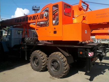 Стекло заднее на кран Ульяновец, мкт 25 в наличии