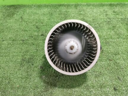 Моторчик печки KIA Sportage 2 (KM) 2009