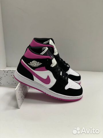 Кроссовки Nike Air Jordan 1