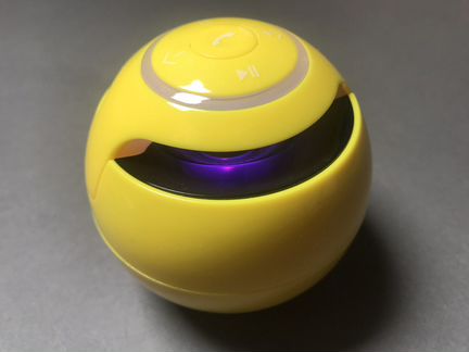 Беспроводная портативная колонка новая