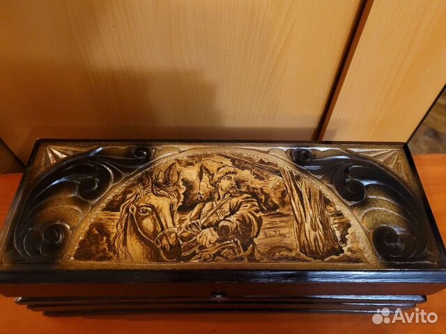 Ящик резной, ручной работы