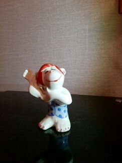 Статуэтка фарфоровая обезьянка