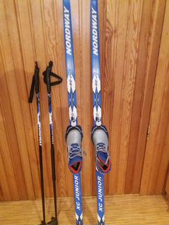 Беговые лыжи комплект, ботинки 32 размер