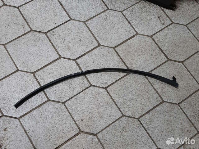 Уплотнитель двери Рено Дастер