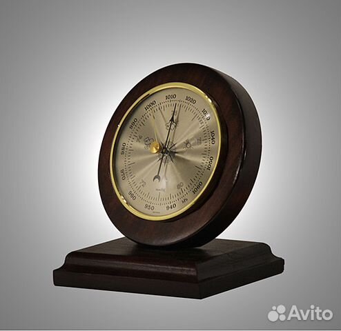 Барометр настольный