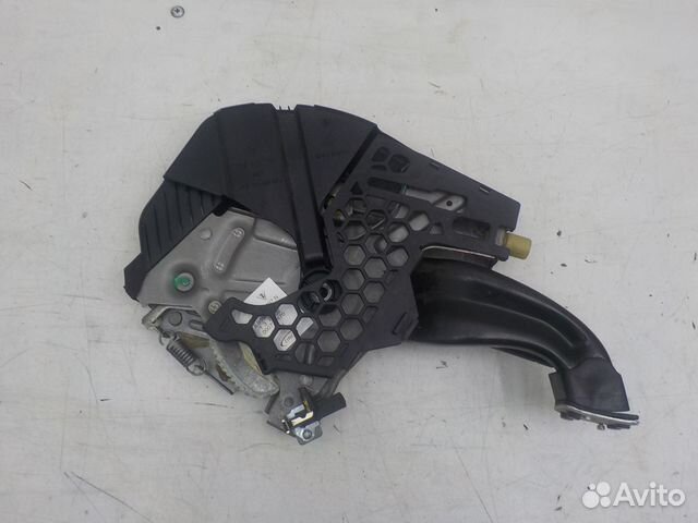 Рычаг стояночного тормоза Volkswagen Touareg 2002