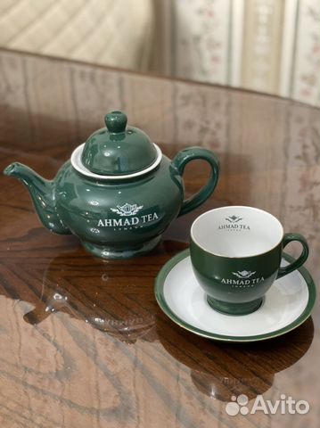 Чайник и чашка ahmad tea