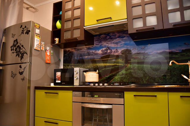 2-к. квартира, 46 м², 1/9 эт.