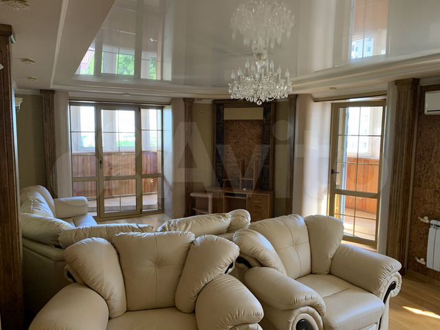 4-к. квартира, 175 м², 6/10 эт.