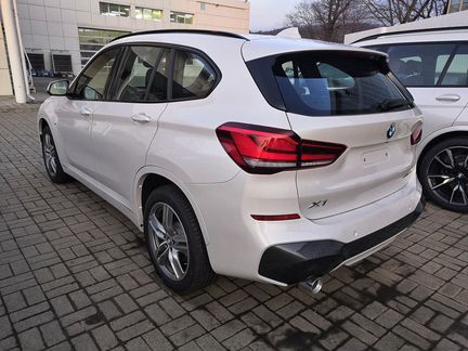 BMW X1 2.0 AT, 2022