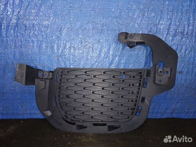 Решетка в бампер нижняя Land Rover Evoque 1 2011