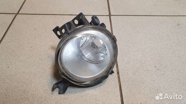 Фара противотуманная правая Vokkswagen Touareg