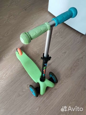 Самокат Trolo Mini трехколесный. Светящиеся колеса