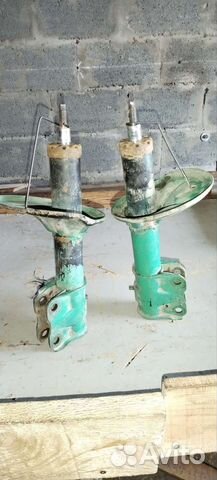 Амортизаторы на Лансер 9