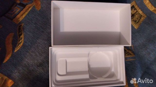 Коробка от iPhone X