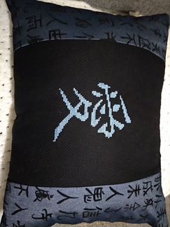 Подушка с вышивкой ручная работа