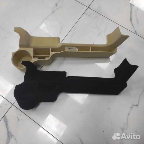 Чашка на сиденье Toyota Land Cruiser 200 2016