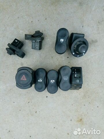 Кнопка Nissan Almera G15