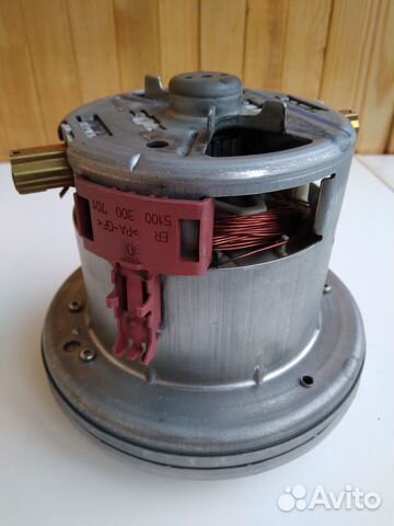 Двигатели к пылесосам и щетки