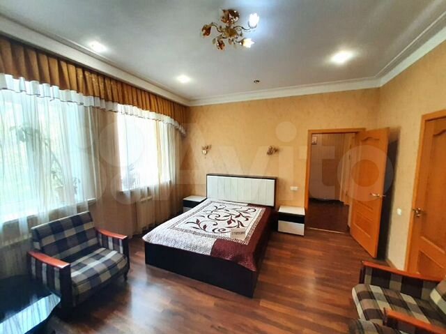 2-к. квартира, 70 м², 2/3 эт.