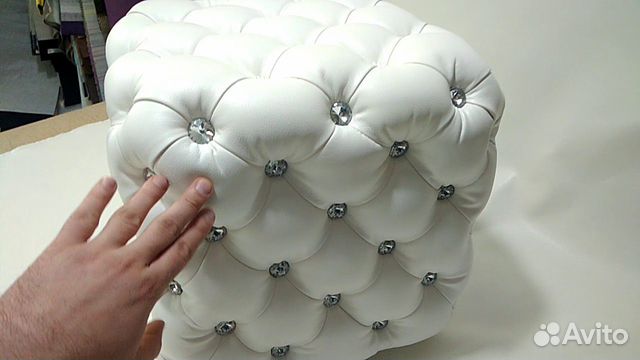 Пуфик в каретной стяжке