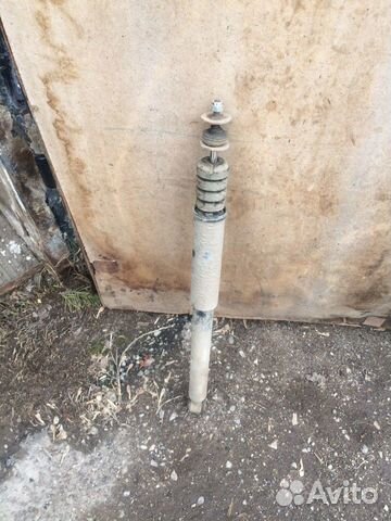 Задний амортизатор Renault