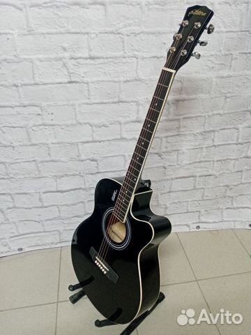 Акустическая гитара