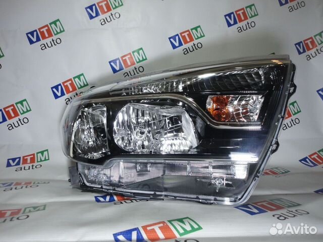 Фара правая Vesta SW Cross