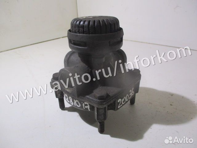 Ускорительный клапан wabco