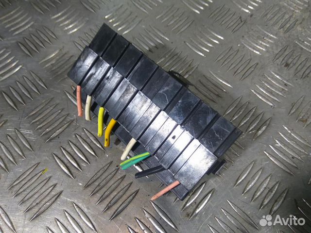 Блок предохранителей пежо Partner Tepee B9