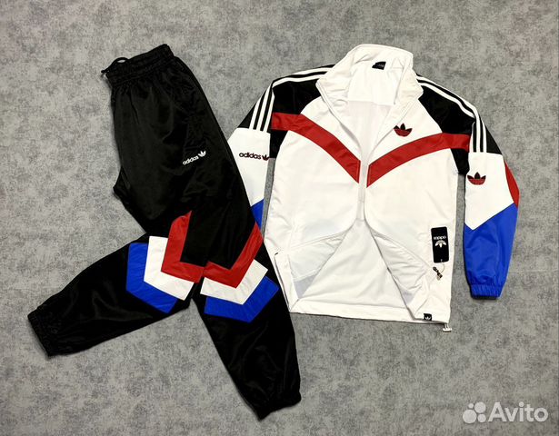 Спортивный костюм Adidas