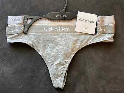 Грудастая малышка в трусиках calvin klein