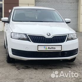 Новый авто Шкода Карок 2022 года в комплектации Active в Санкт-Петербурге.