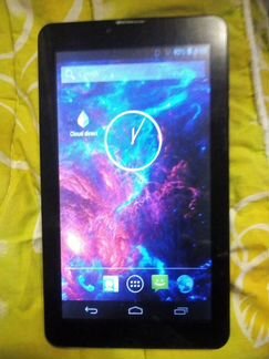 Планшет Tesla в рабочем состоянии