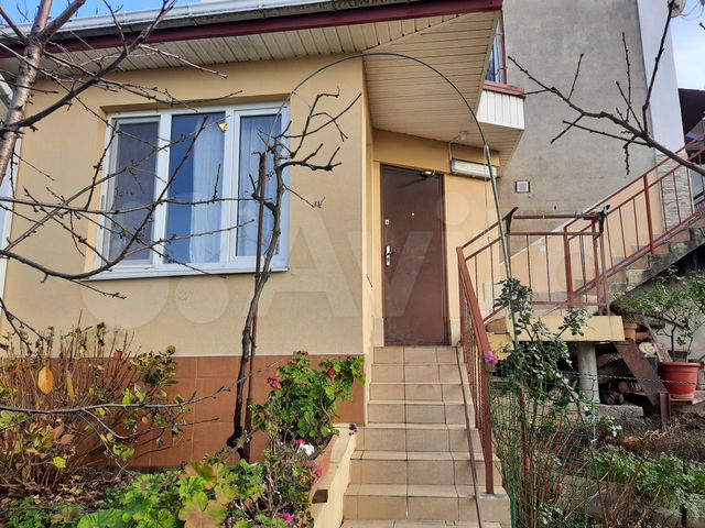 1-к. квартира, 30 м², 1/3 эт.