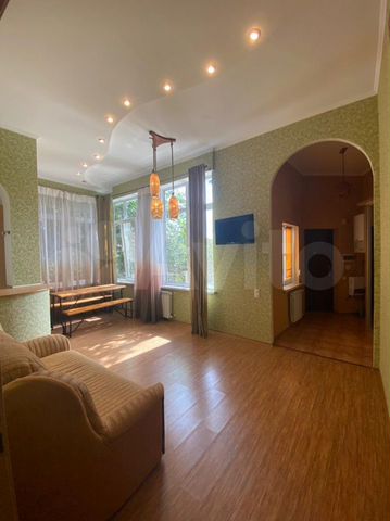 2-к. квартира, 50 м², 1/2 эт.