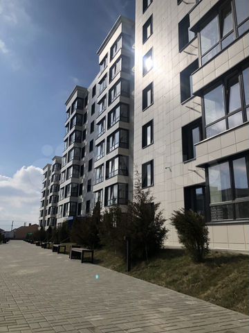 4-к. квартира, 89 м², 8/9 эт.