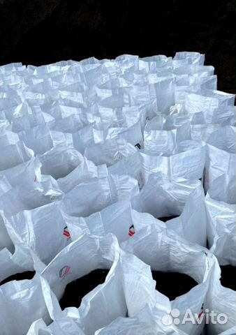 Чернозем в мешках и валом