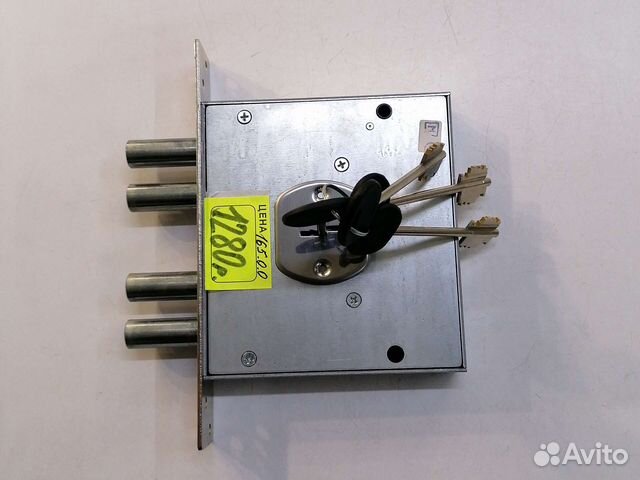 Замок дверной